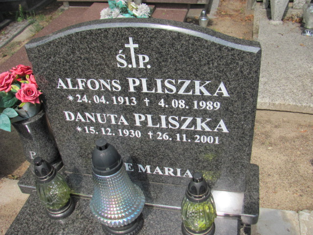 Danuta Pliszka 1930 Gdynia Orłowo - Grobonet - Wyszukiwarka osób pochowanych