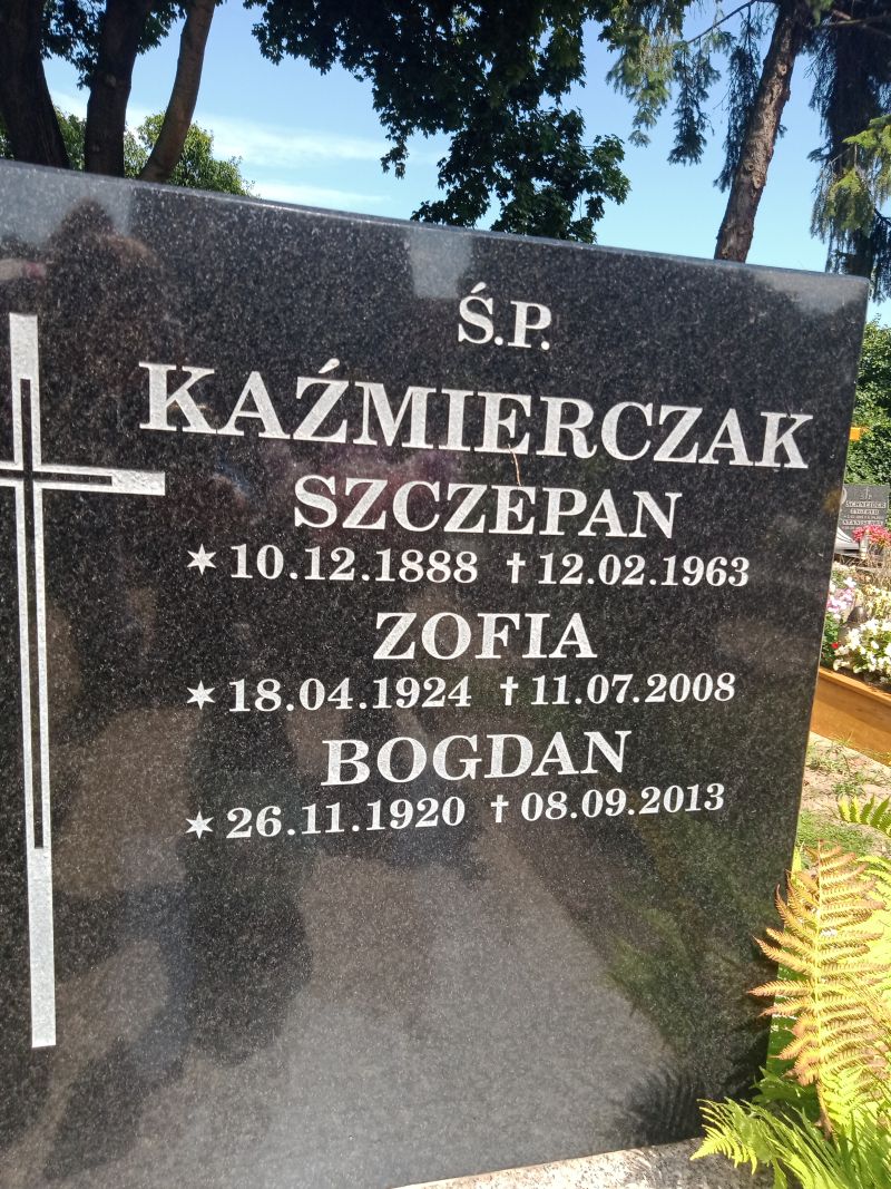 Bogdan Kaźmierczak 1920 Gdynia Orłowo - Grobonet - Wyszukiwarka osób pochowanych